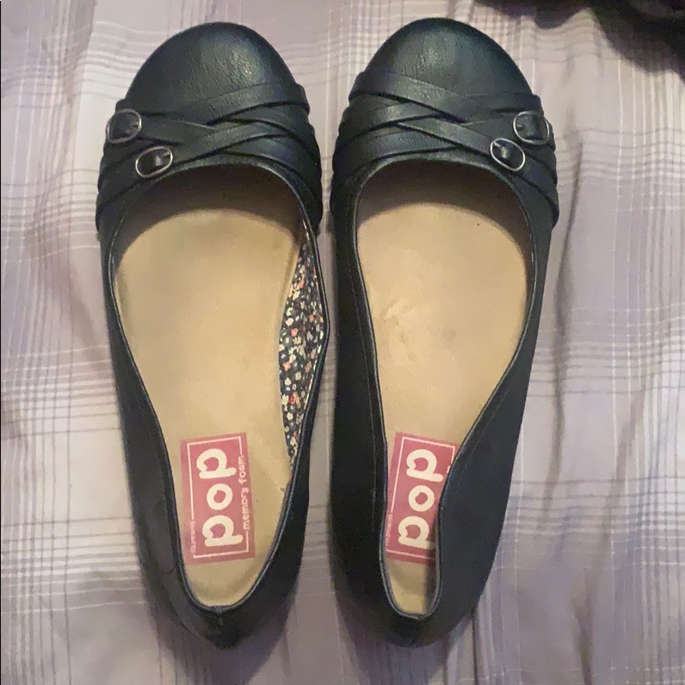 Black flats
